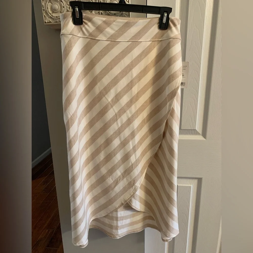 Athleta Ribbon Stripes Skirt Ecru Beige/ White NWT - M